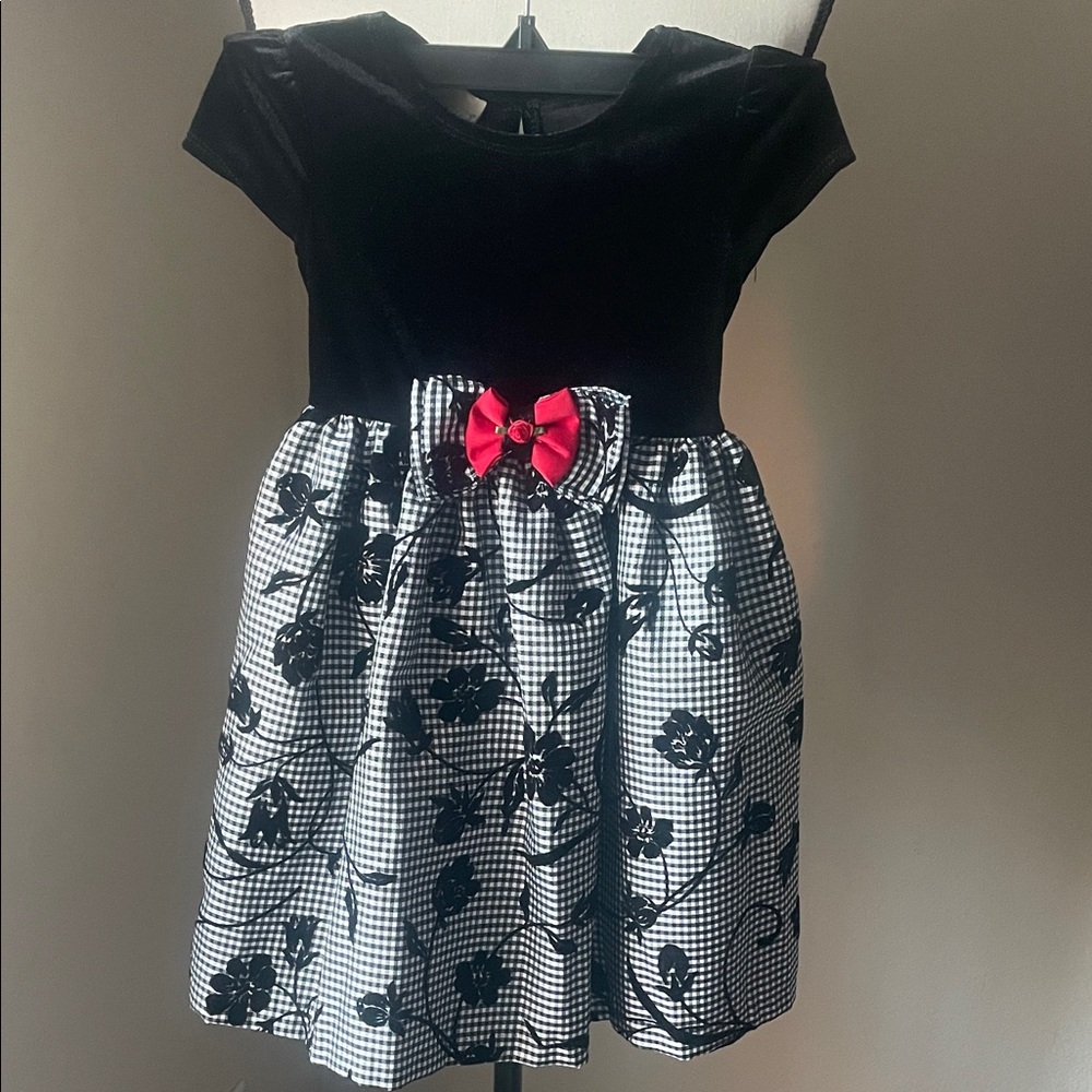 Marmellata Dress . Black Velvet , white and red. NEW condition . Excellent